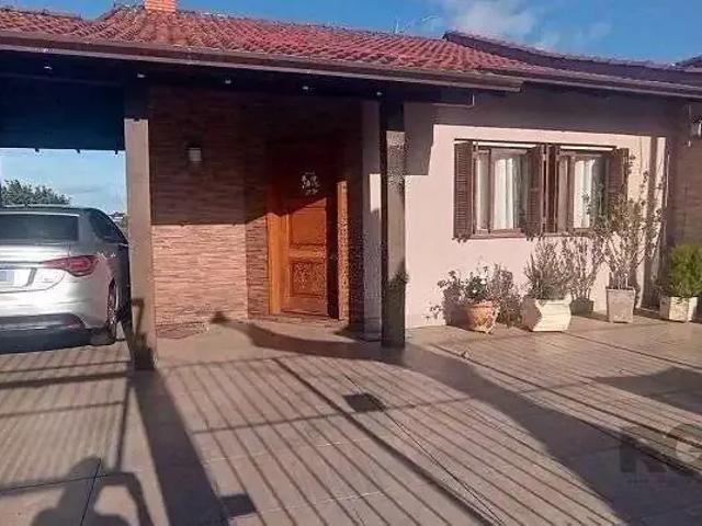 Casa / Sobrado para Venda em Porto Alegre/RS Rubem Berta 3 Quartos