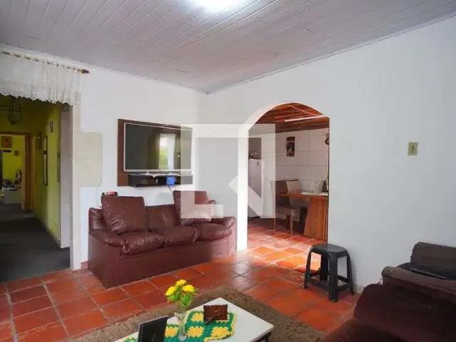 Casa / Sobrado para Venda em Porto Alegre/RS Rubem Berta 3 Quartos