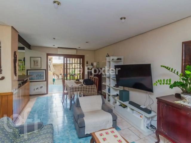 Casa / Sobrado para Venda em Porto Alegre/RS São João 4 Quartos
