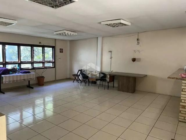 Casa / Sobrado para Venda em Porto Alegre/RS São João 4 Quartos