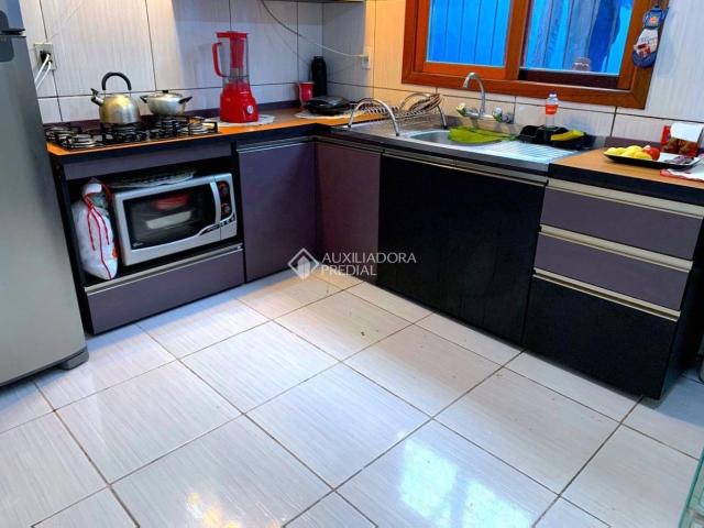 Casa / Sobrado para Venda em Porto Alegre/RS São João 6 Quartos