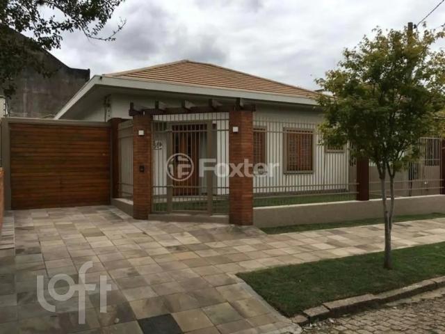 Casa / Sobrado para Venda em Porto Alegre/RS São João 3 Quartos