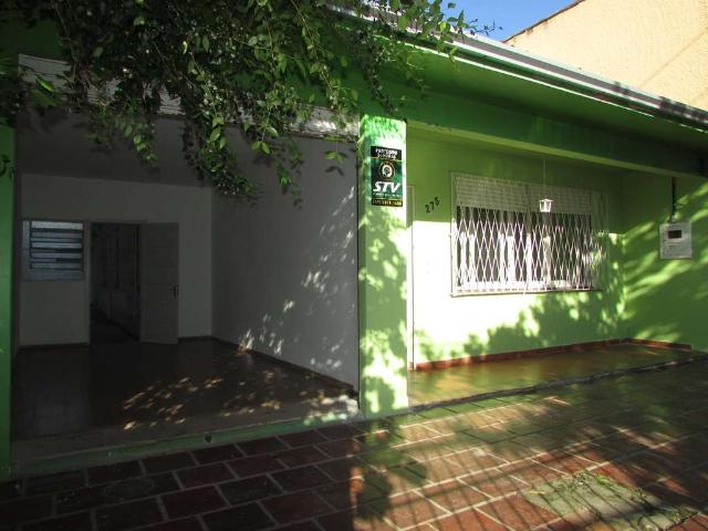 Casa / Sobrado para Venda em Porto Alegre/RS São João 3 Quartos