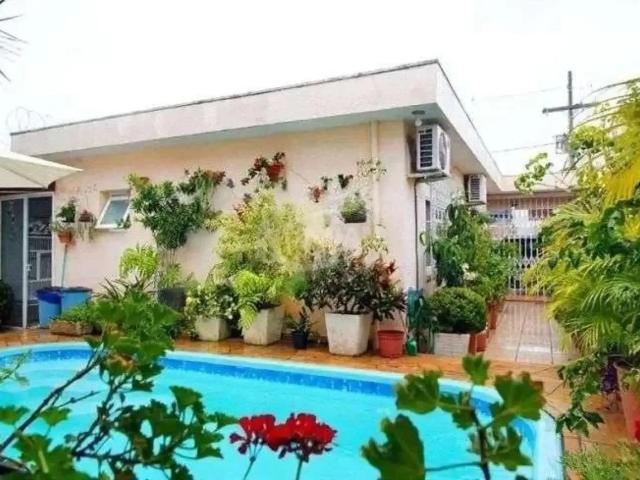 Casa / Sobrado para Venda em Porto Alegre/RS São Sebastião 2 Quartos