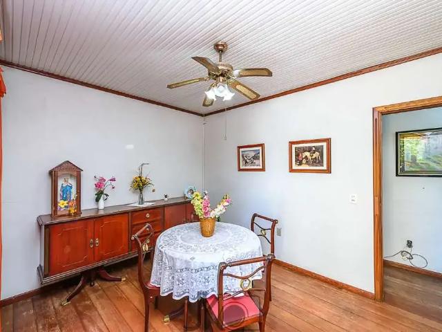 Casa / Sobrado para Venda em Porto Alegre/RS São Sebastião 3 Quartos