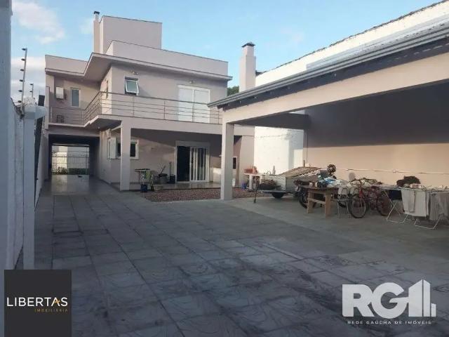 Casa / Sobrado para Venda em Porto Alegre/RS São Sebastião 3 Quartos