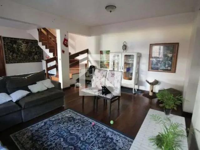 Casa / Sobrado para Venda em Porto Alegre/RS São Sebastião 3 Quartos