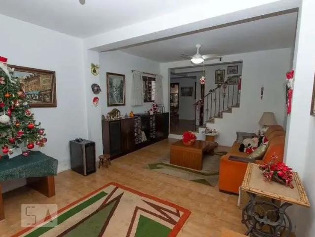 Casa / Sobrado para Venda em Porto Alegre/RS São Sebastião 3 Quartos