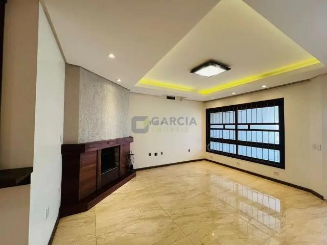 Casa / Sobrado para Venda em Porto Alegre/RS São Sebastião 3 Quartos