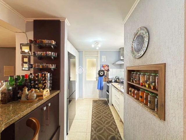 Casa / Sobrado para Venda em Porto Alegre/RS São Sebastião 3 Quartos
