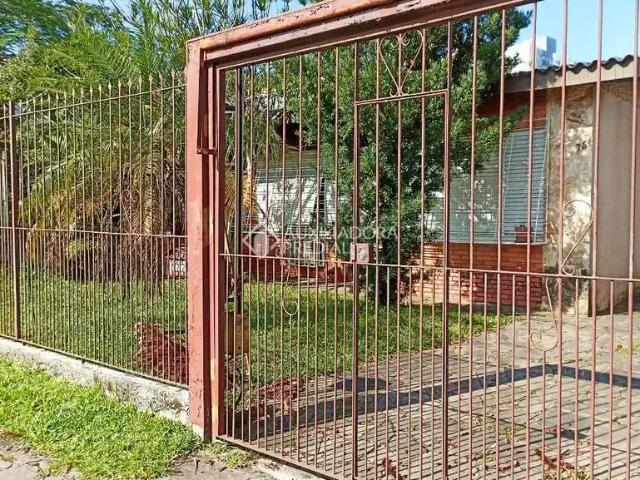 Casa / Sobrado para Venda em Porto Alegre/RS São Sebastião 3 Quartos