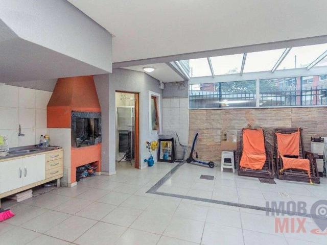 Casa / Sobrado para Venda em Porto Alegre/RS São Sebastião 3 Quartos