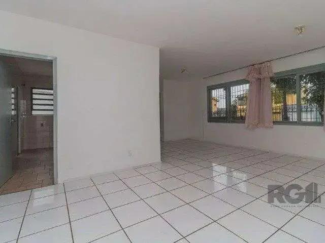 Casa / Sobrado para Venda em Porto Alegre/RS São Sebastião 4 Quartos