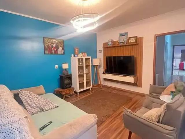 Casa / Sobrado para Venda em Porto Alegre/RS São Sebastião 4 Quartos
