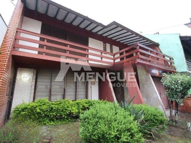 Casa / Sobrado para Venda em Porto Alegre/RS São Sebastião 4 Quartos