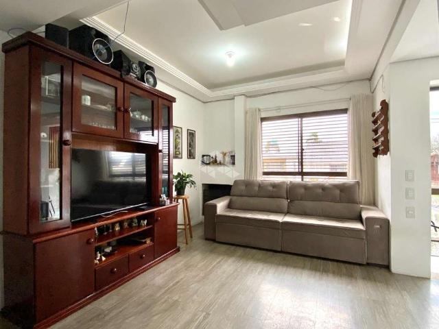 Casa / Sobrado para Venda em Porto Alegre/RS São Sebastião 4 Quartos