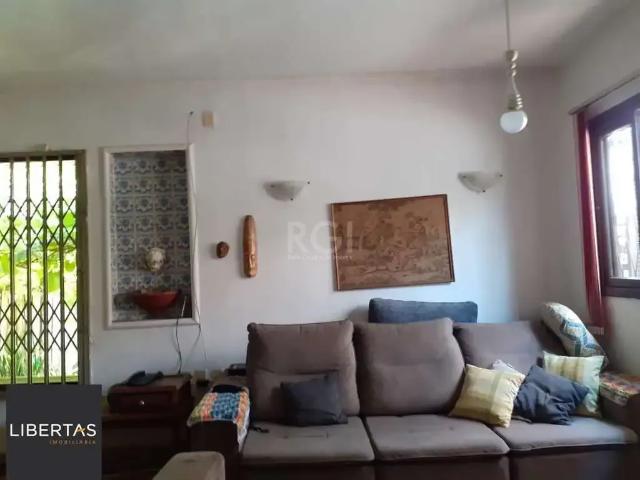 Casa / Sobrado para Venda em Porto Alegre/RS Santa Tereza 3 Quartos