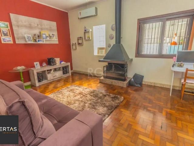 Casa / Sobrado para Venda em Porto Alegre/RS Santa Tereza 3 Quartos