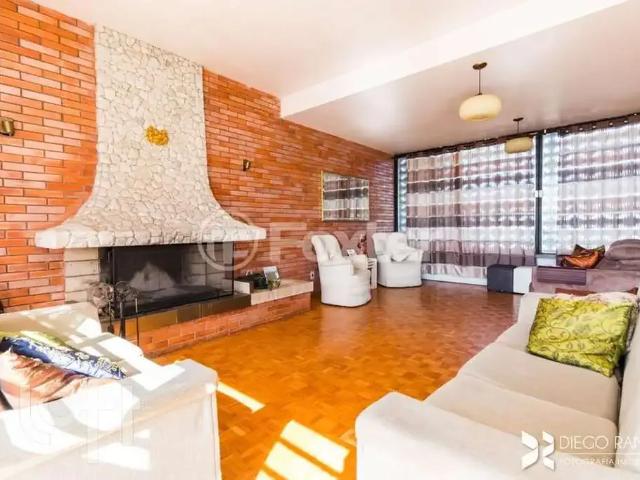 Casa / Sobrado para Venda em Porto Alegre/RS Santa Tereza 5 Quartos