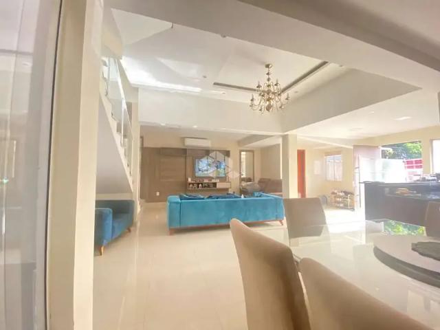 Casa / Sobrado para Venda em Porto Alegre/RS Santa Tereza 5 Quartos