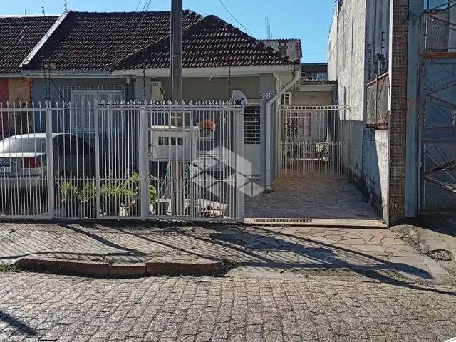 Casa / Sobrado para Venda em Porto Alegre/RS Santa Maria Goretti 3 Quartos