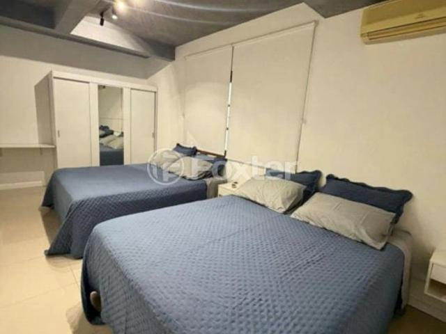 Casa / Sobrado para Venda em Porto Alegre/RS Santa Maria Goretti 6 Quartos