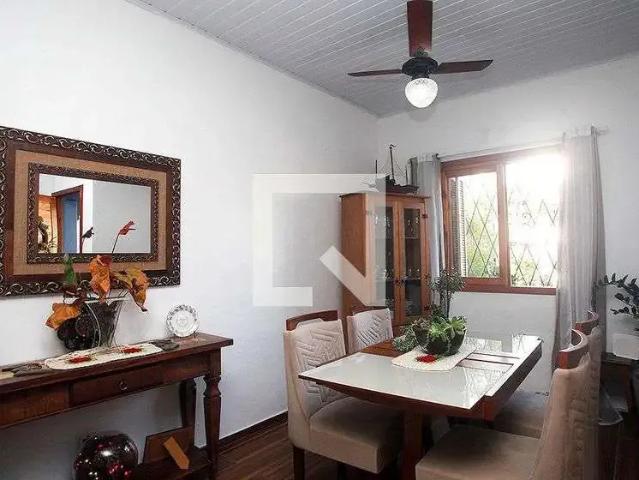 Casa / Sobrado para Venda em Porto Alegre/RS Santana 2 Quartos