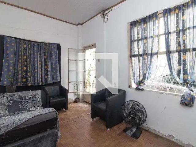 Casa / Sobrado para Venda em Porto Alegre/RS Santana 2 Quartos