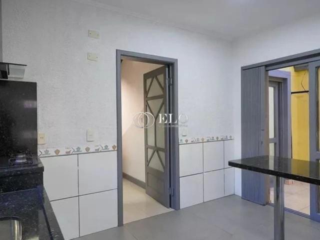 Casa / Sobrado para Venda em Porto Alegre/RS Santana 2 Quartos