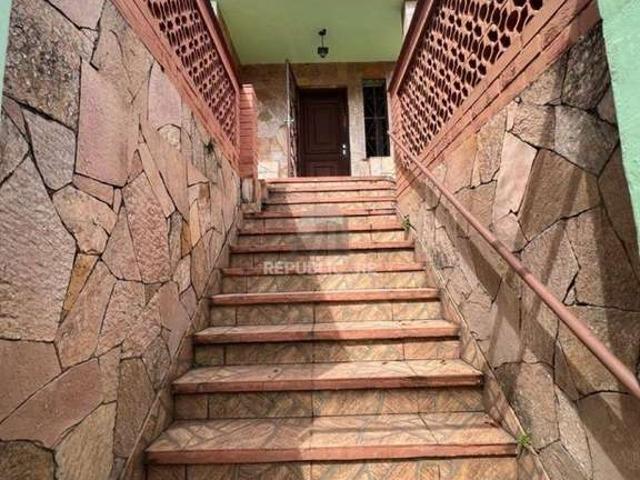 Casa / Sobrado para Venda em Porto Alegre/RS Santana 2 Quartos