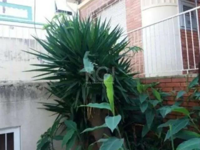 Casa / Sobrado para Venda em Porto Alegre/RS Santana 3 Quartos