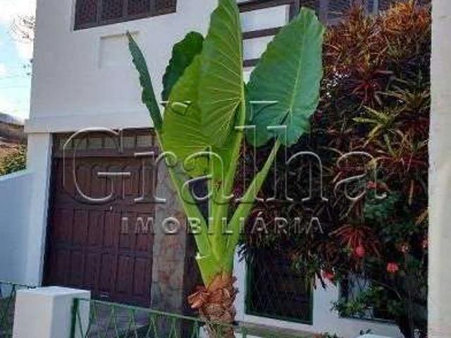 Casa / Sobrado para Venda em Porto Alegre/RS Santana 3 Quartos