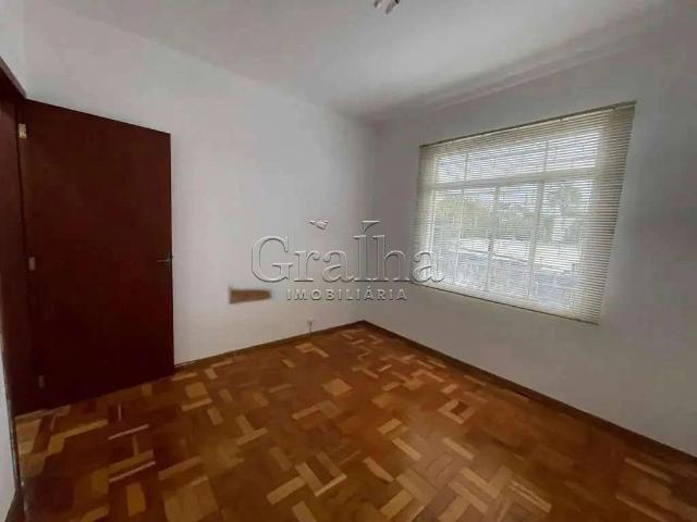 Casa / Sobrado para Venda em Porto Alegre/RS Santana 3 Quartos