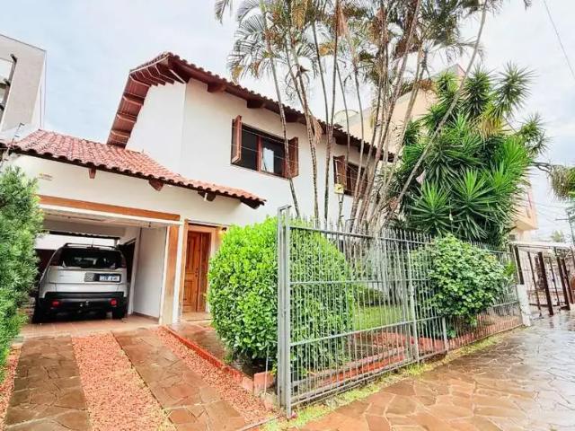 Casa / Sobrado para Venda em Porto Alegre/RS Santana 3 Quartos