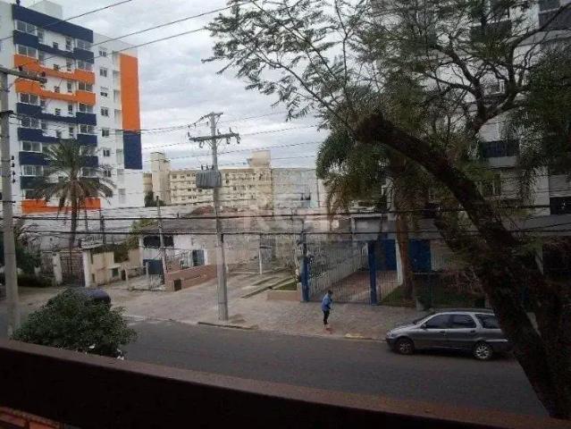 Casa / Sobrado para Venda em Porto Alegre/RS Santana 3 Quartos