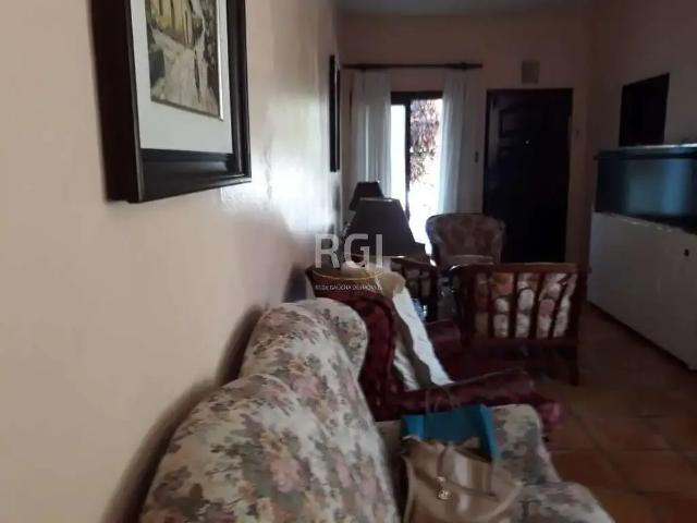 Casa / Sobrado para Venda em Porto Alegre/RS Santana 3 Quartos