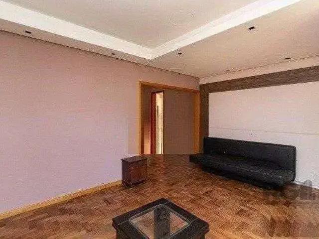 Casa / Sobrado para Venda em Porto Alegre/RS Santana 4 Quartos