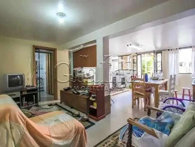 Casa / Sobrado para Venda em Porto Alegre/RS Santana 6 Quartos