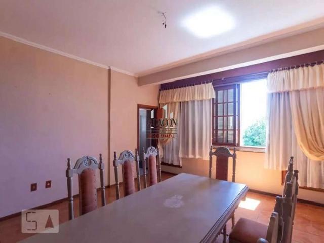 Casa / Sobrado para Venda em Porto Alegre/RS Santo Antônio 3 Quartos