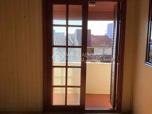 Casa / Sobrado para Venda em Porto Alegre/RS Santo Antônio 3 Quartos