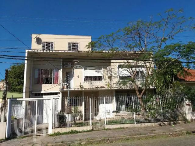 Casa / Sobrado para Venda em Porto Alegre/RS Santo Antônio 3 Quartos