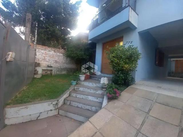 Casa / Sobrado para Venda em Porto Alegre/RS Santo Antônio 3 Quartos