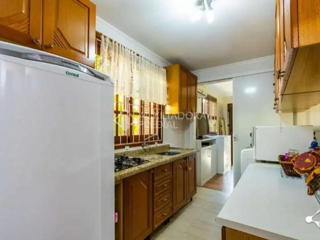 Casa / Sobrado para Venda em Porto Alegre/RS Santo Antônio 3 Quartos
