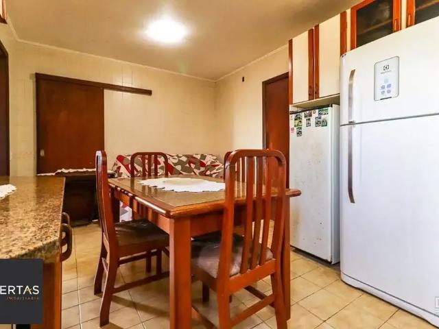 Casa / Sobrado para Venda em Porto Alegre/RS Santo Antônio 4 Quartos