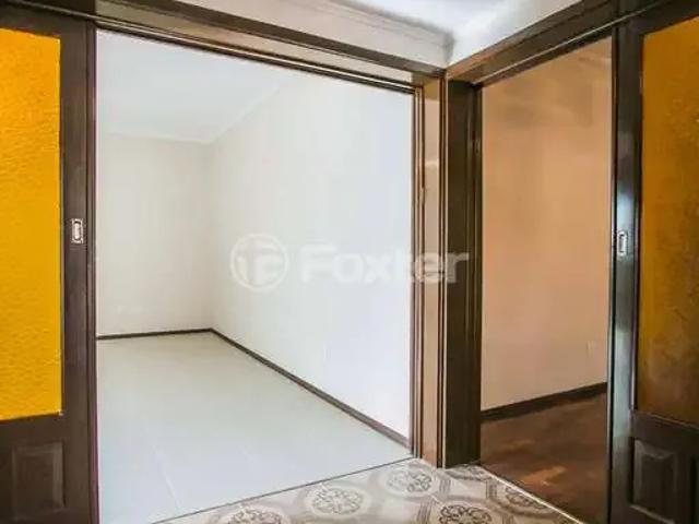Casa / Sobrado para Venda em Porto Alegre/RS Santo Antônio 4 Quartos