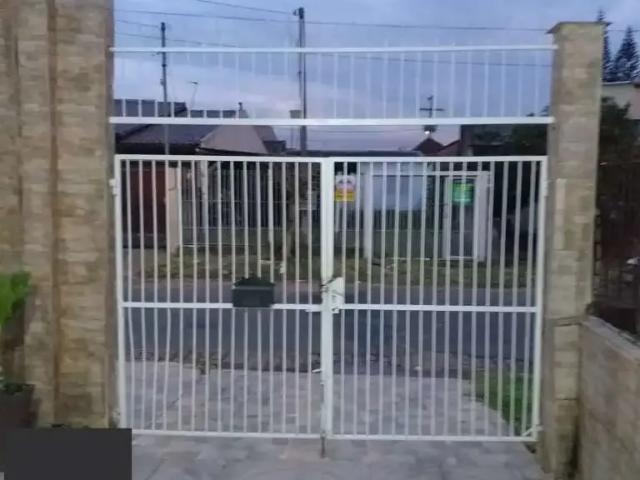 Casa / Sobrado para Venda em Porto Alegre/RS Sarandi 2 Quartos