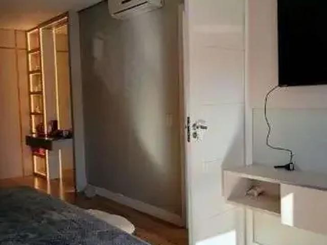 Casa / Sobrado para Venda em Porto Alegre/RS Sarandi 2 Quartos
