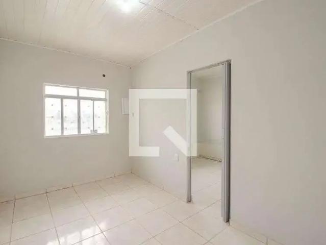 Casa / Sobrado para Venda em Porto Alegre/RS Sarandi 2 Quartos