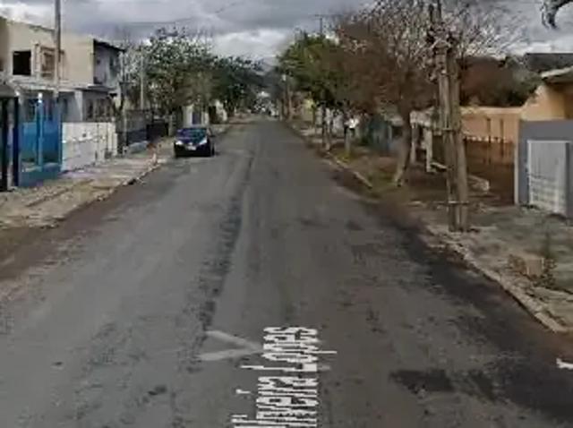 Casa / Sobrado para Venda em Porto Alegre/RS Sarandi 2 Quartos
