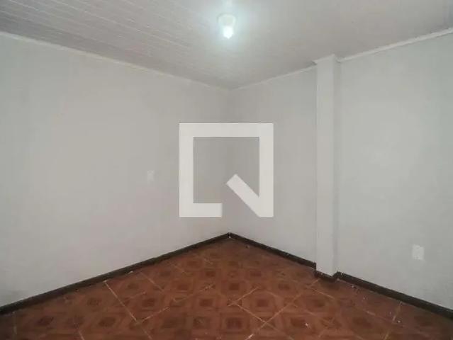 Casa / Sobrado para Venda em Porto Alegre/RS Sarandi 2 Quartos